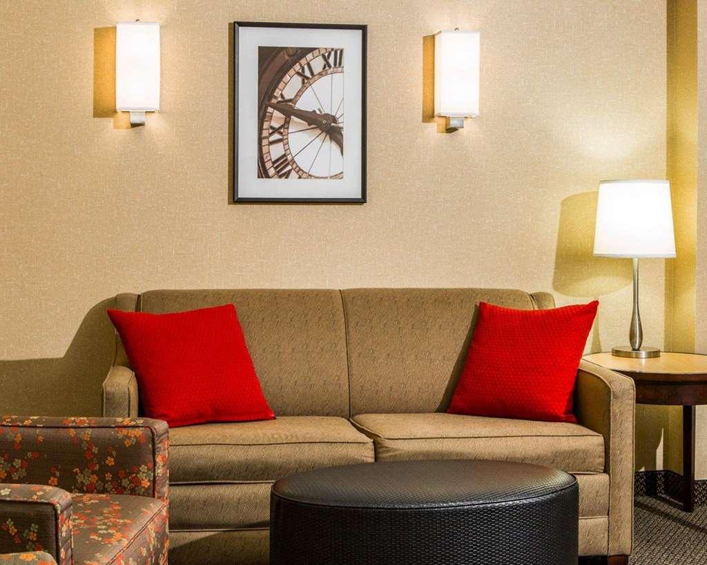 Cambria Hotel Траверс-Сити Номер фото